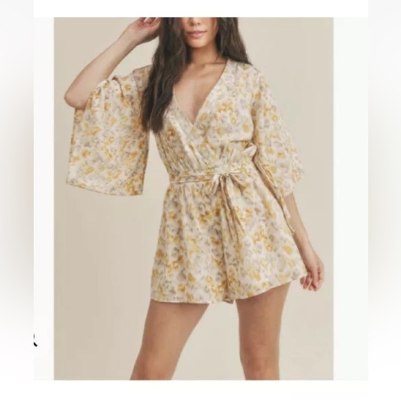 Sadie & Sage Pants - Sadie & Sage Romper Size Small The Girl From Ipanema Kimono Sleeves NEW